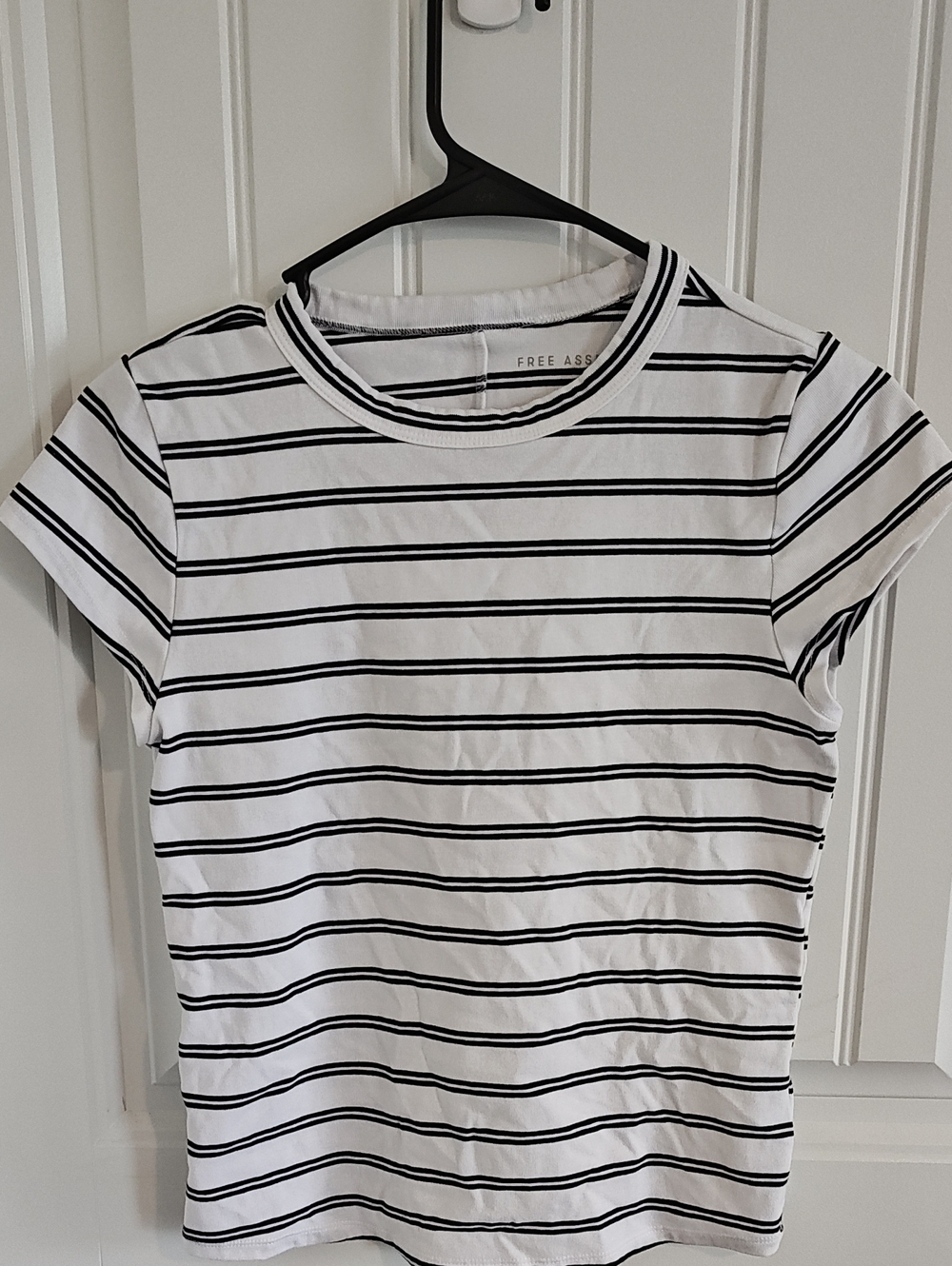 Women Junior White Black Striped Crewneck Tee Shirt Knit Small